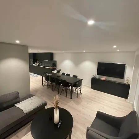 Barnevennlig Ved Sjøen