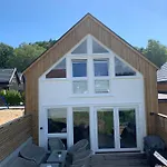 度假居 Barnevennlig Ved Sjoen 克里斯蒂安桑