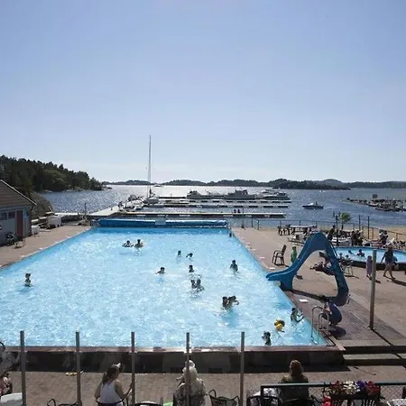 度假居 Barnevennlig Ved Sjoen